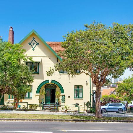 Neutral Bay Lodge Сидни Екстериор снимка