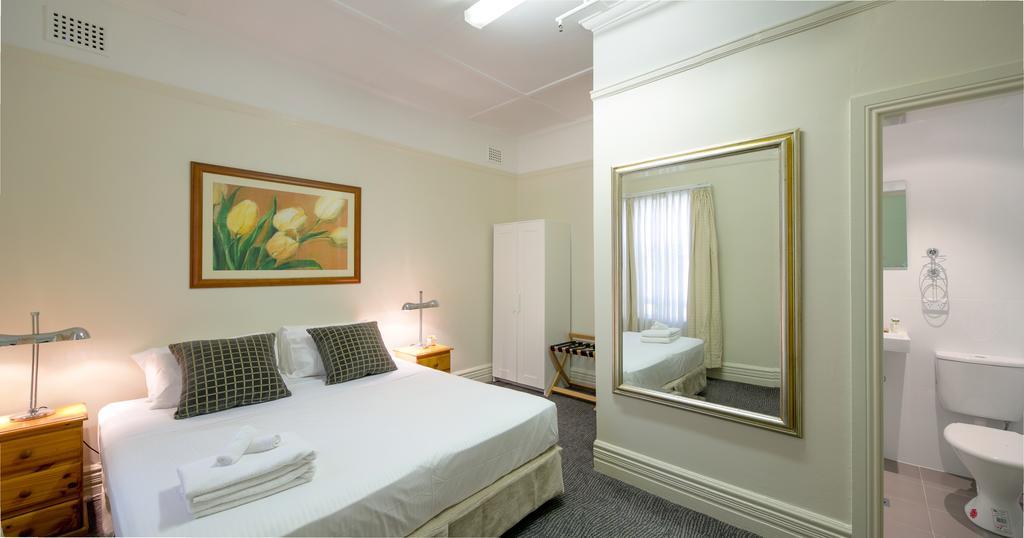 Neutral Bay Lodge Сидни Екстериор снимка
