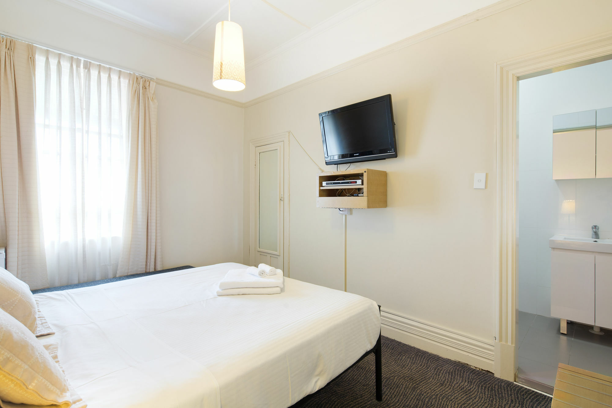 Neutral Bay Lodge Сидни Екстериор снимка