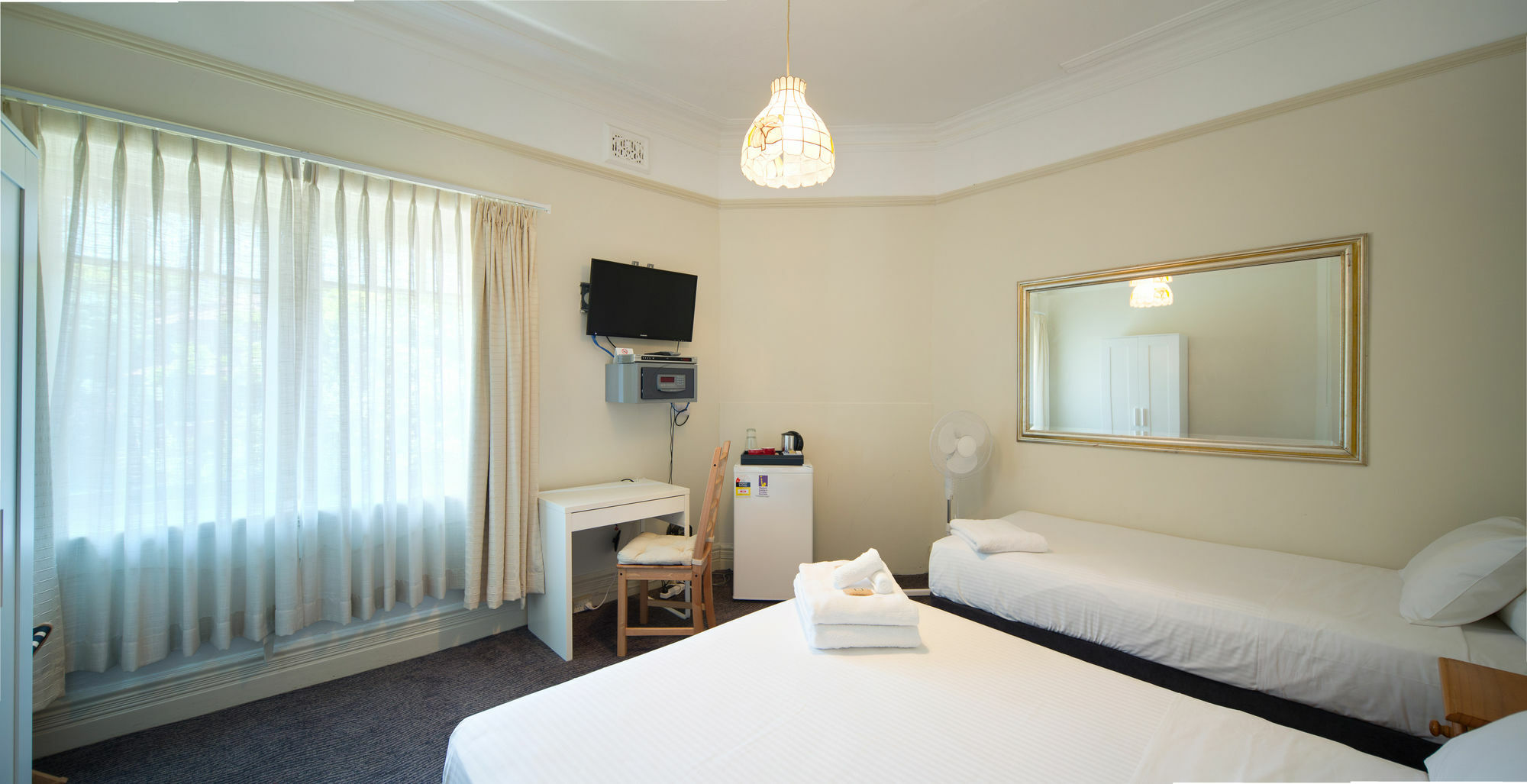 Neutral Bay Lodge Сидни Екстериор снимка