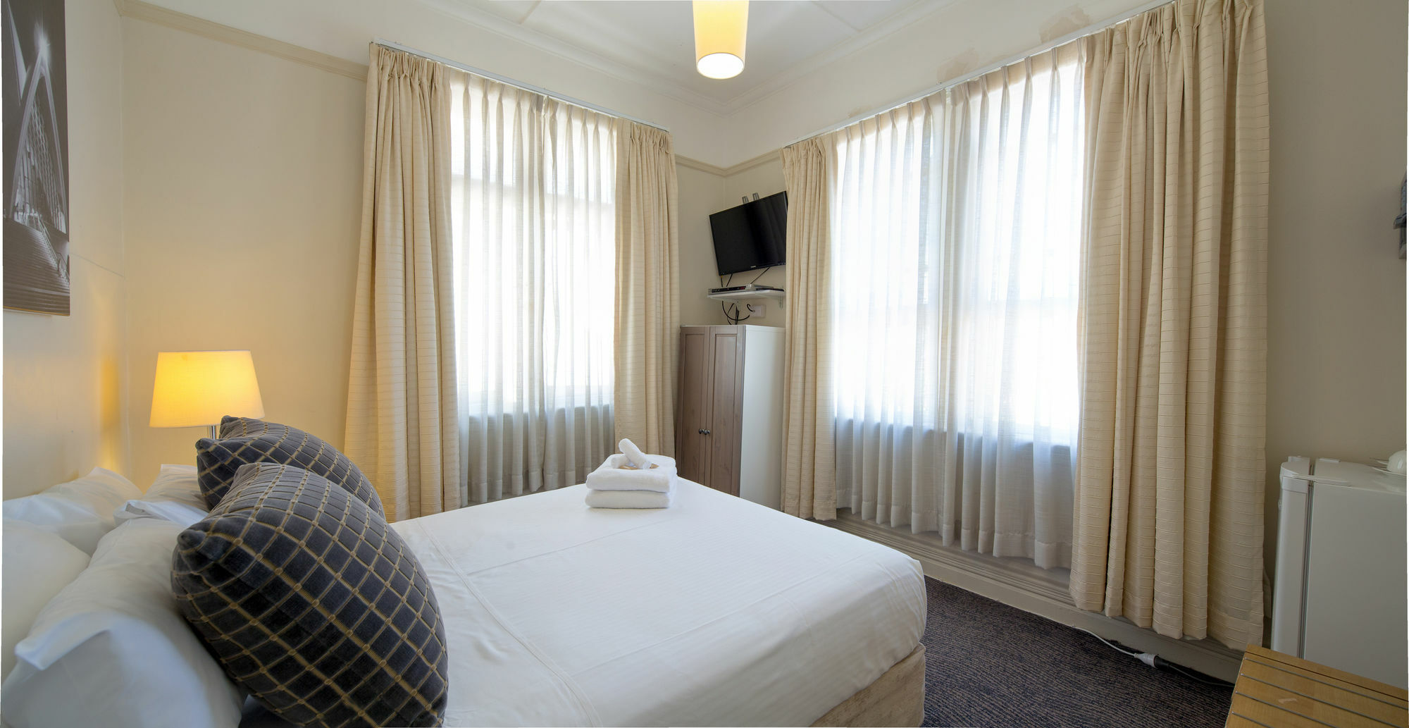 Neutral Bay Lodge Сидни Екстериор снимка