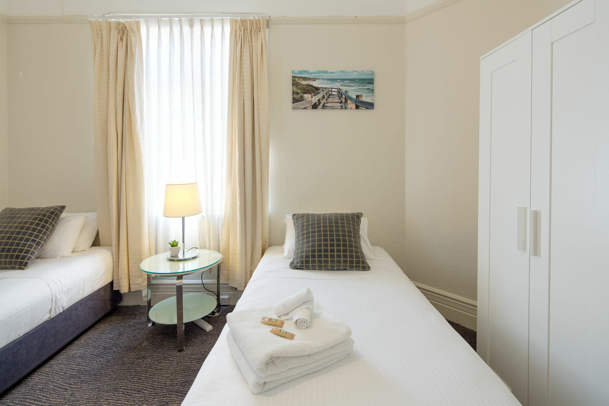 Neutral Bay Lodge Сидни Екстериор снимка