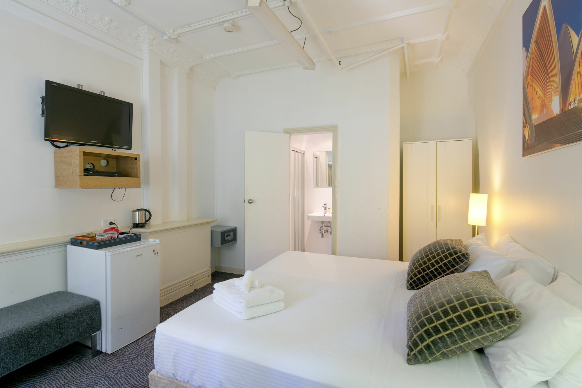 Neutral Bay Lodge Сидни Екстериор снимка
